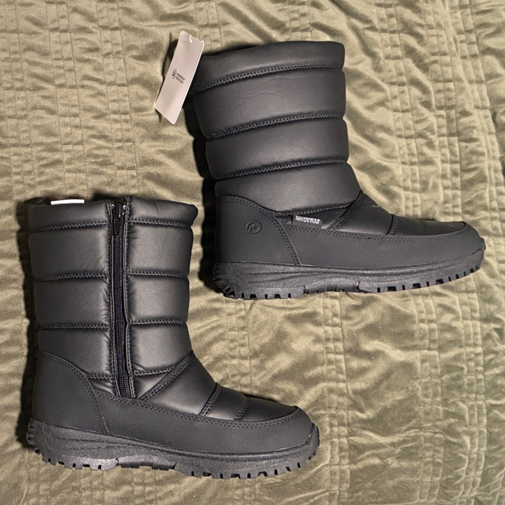Magellan Outdoors Adult Snow Boot II US Size 6